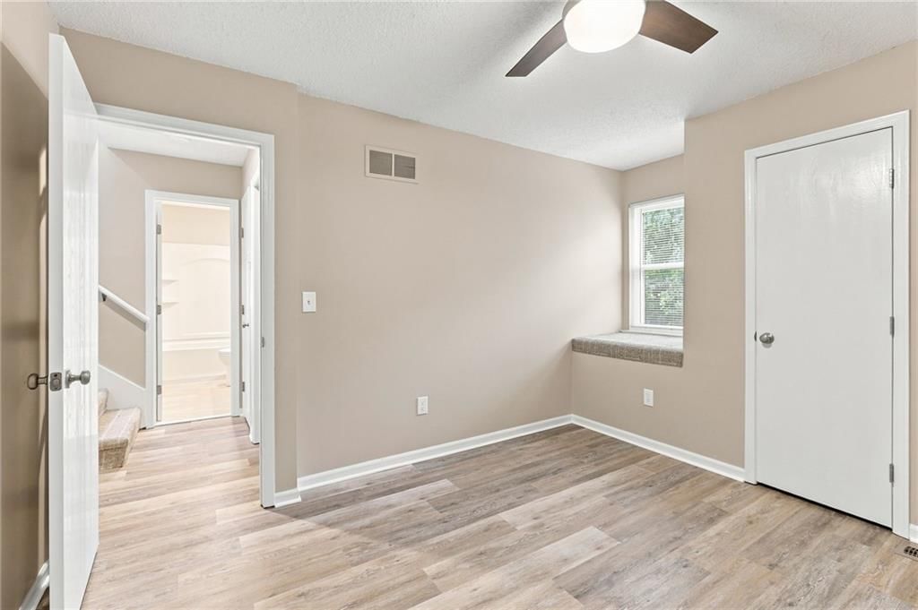8860 Gallery Street — photo 12