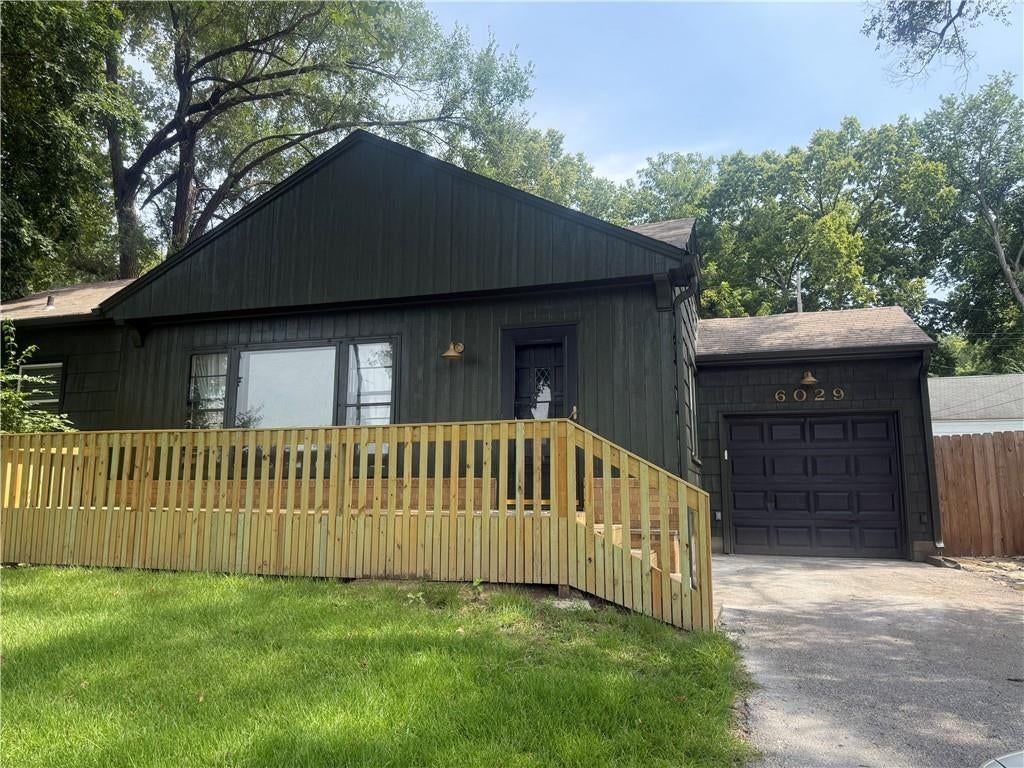 6029 Woodson Street — photo 1