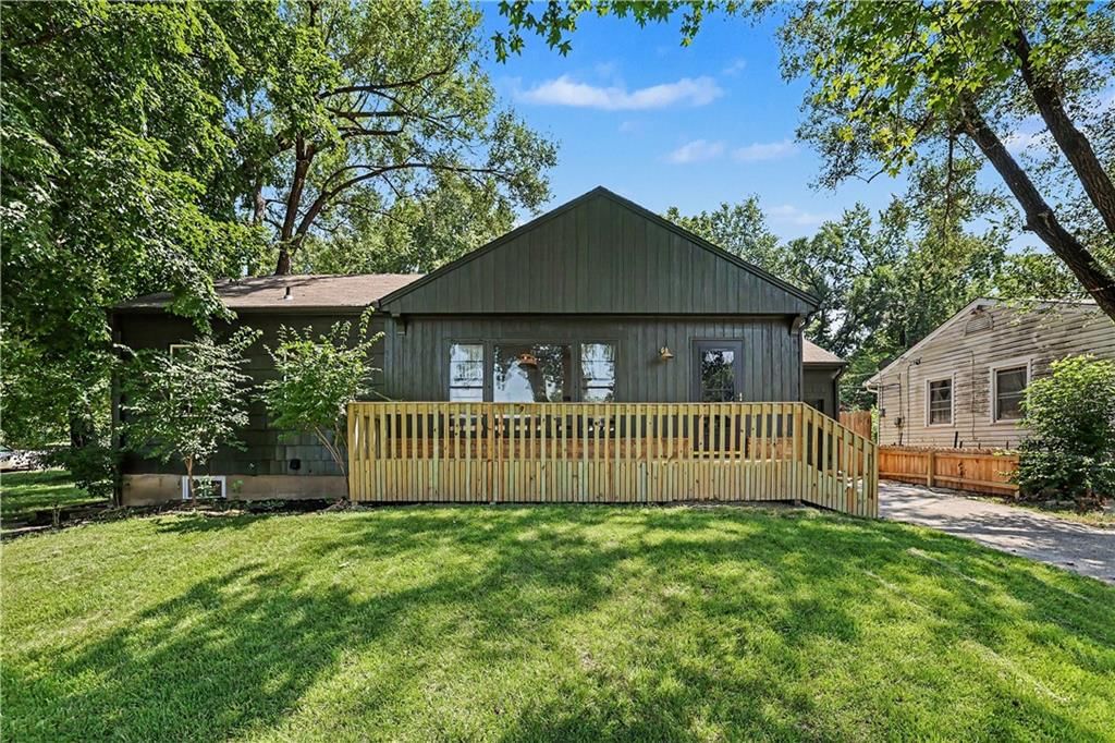 6029 Woodson Street — photo 2