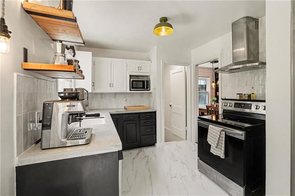 6029 Woodson Street — photo 10