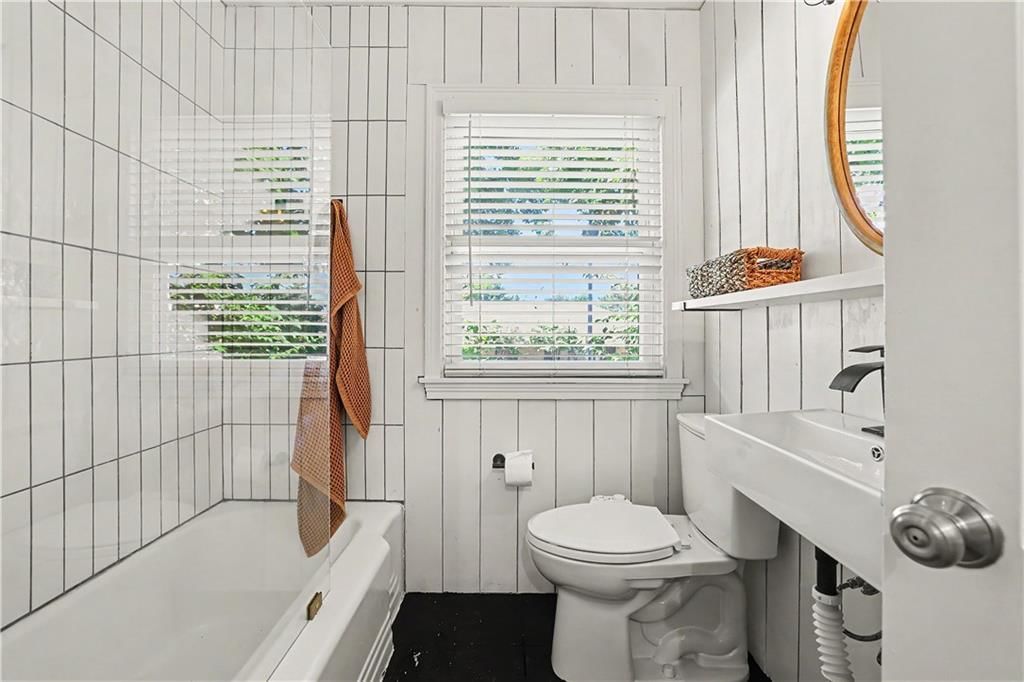 6029 Woodson Street — photo 13