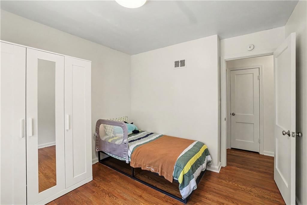 6029 Woodson Street — photo 14