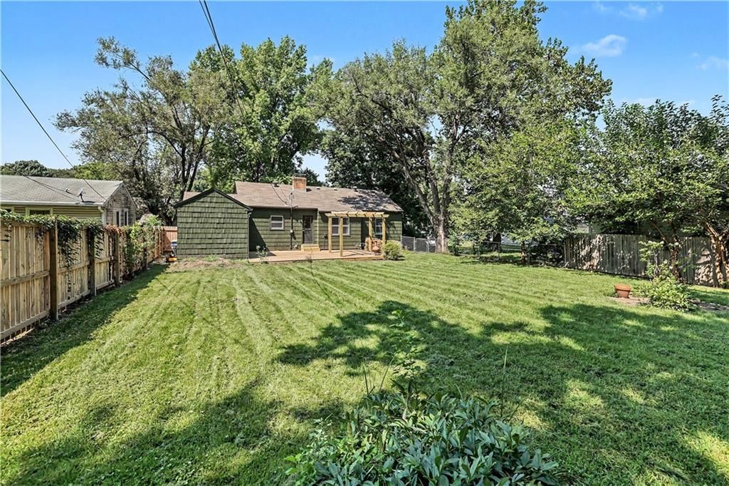 6029 Woodson Street — photo 24