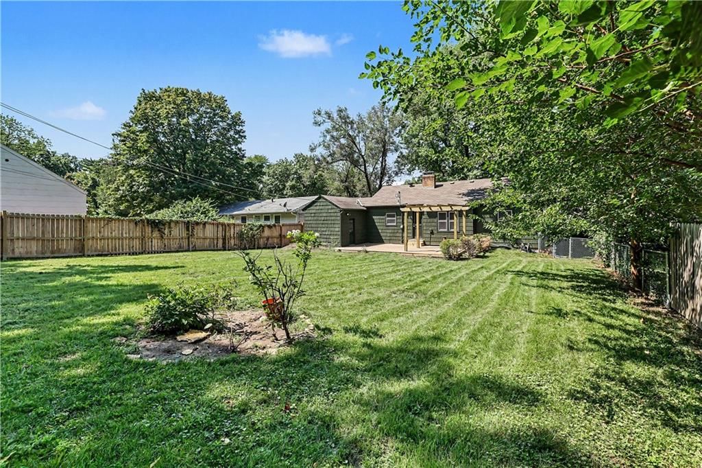6029 Woodson Street — photo 25
