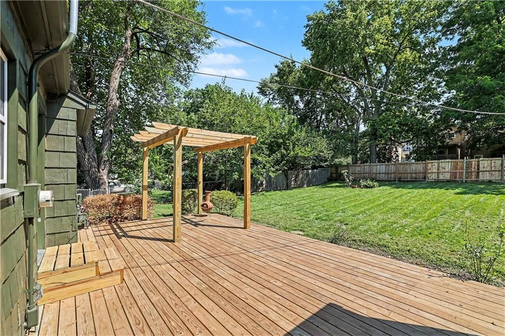 6029 Woodson Street — photo 26