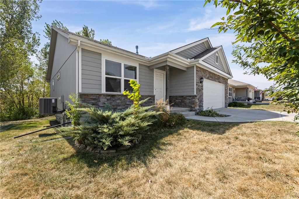 21325 W 216th Street — photo 3
