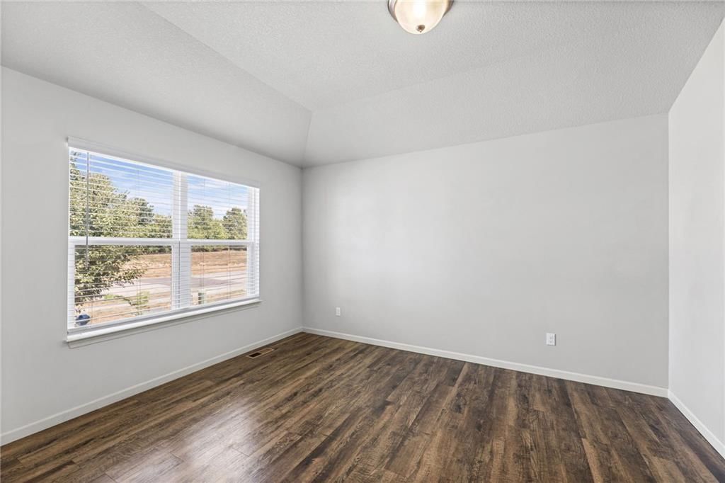 21325 W 216th Street — photo 6