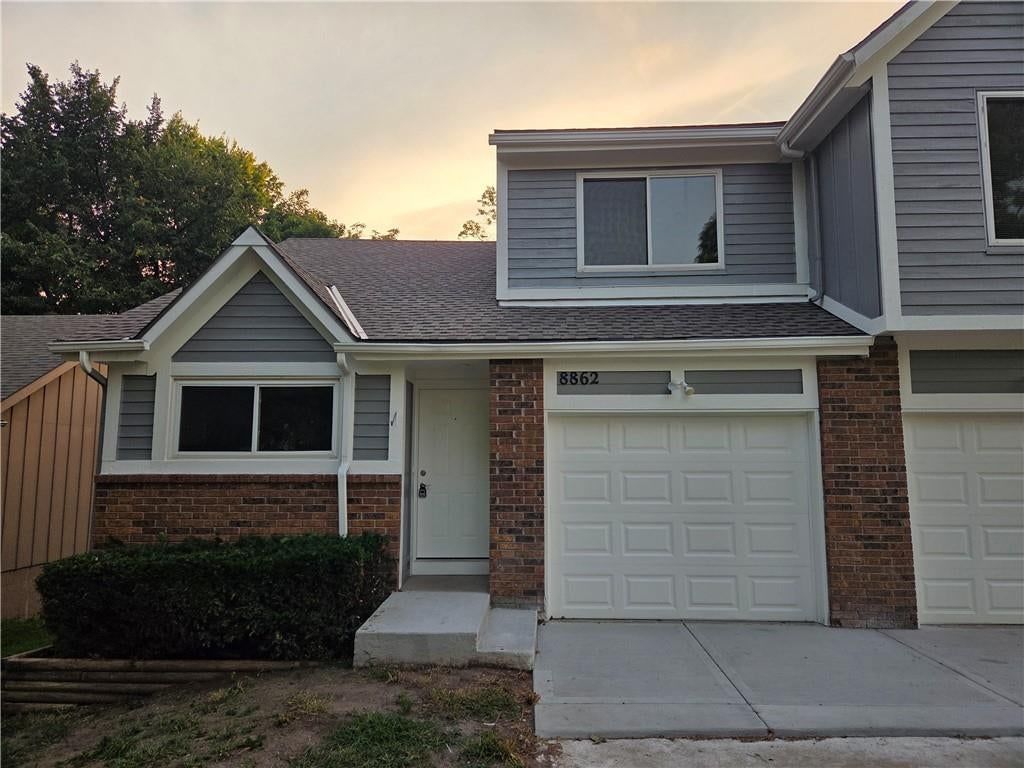 8862 Gallery Street, Lenexa, KS