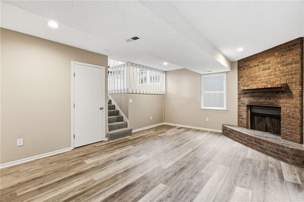 8862 Gallery Street — photo 16
