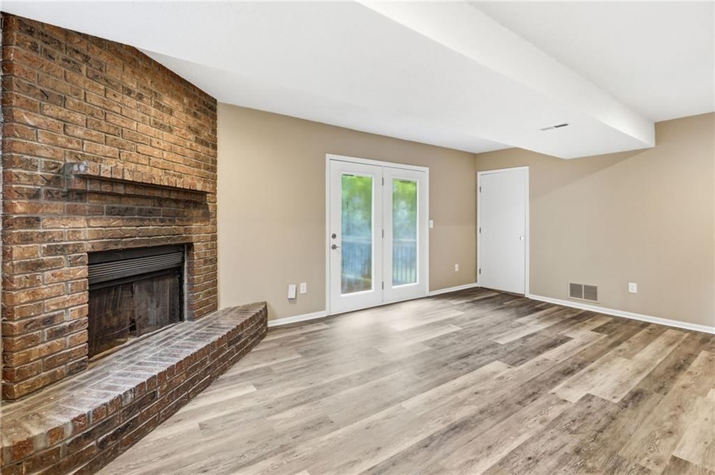 8862 Gallery Street — photo 17