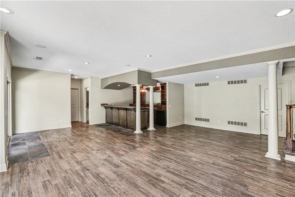 1616 NE Daltons Ridge Drive — photo 31