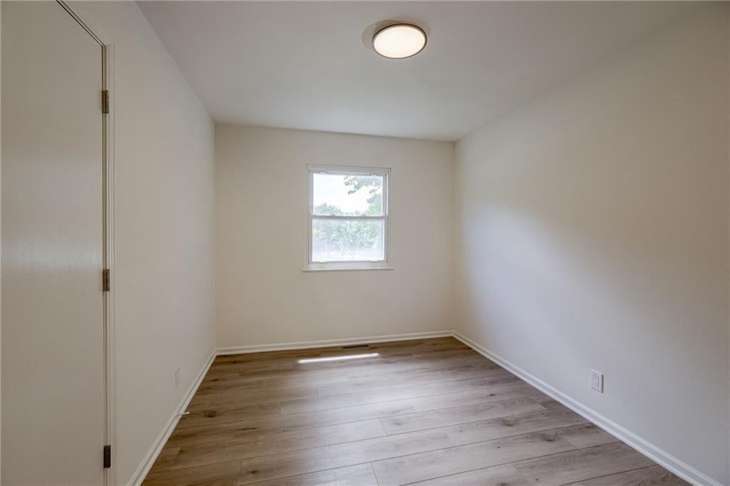16008 E 32nd Street — photo 14
