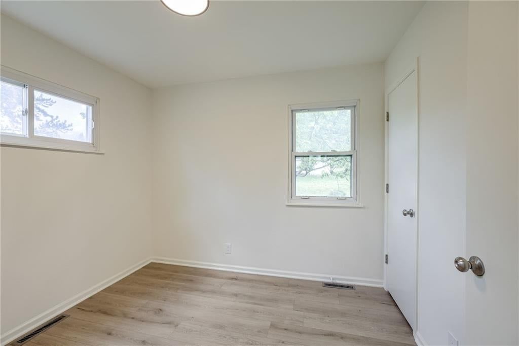 16008 E 32nd Street — photo 17