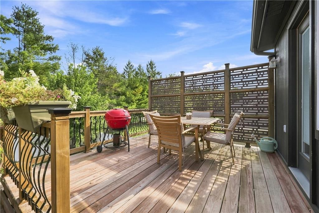Photo 27 of 39 - 1208 NW Cedar Lane, Grain Valley, MO 64029