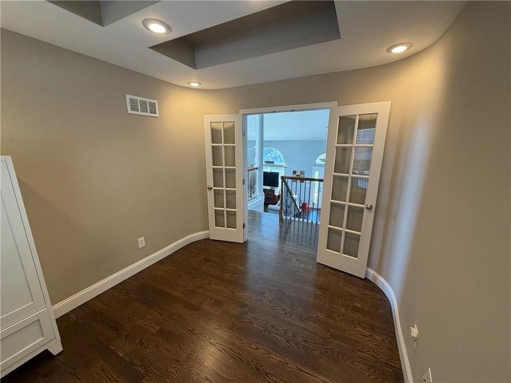 Photo 18 of 39 - 1208 NW Cedar Lane, Grain Valley, MO 64029