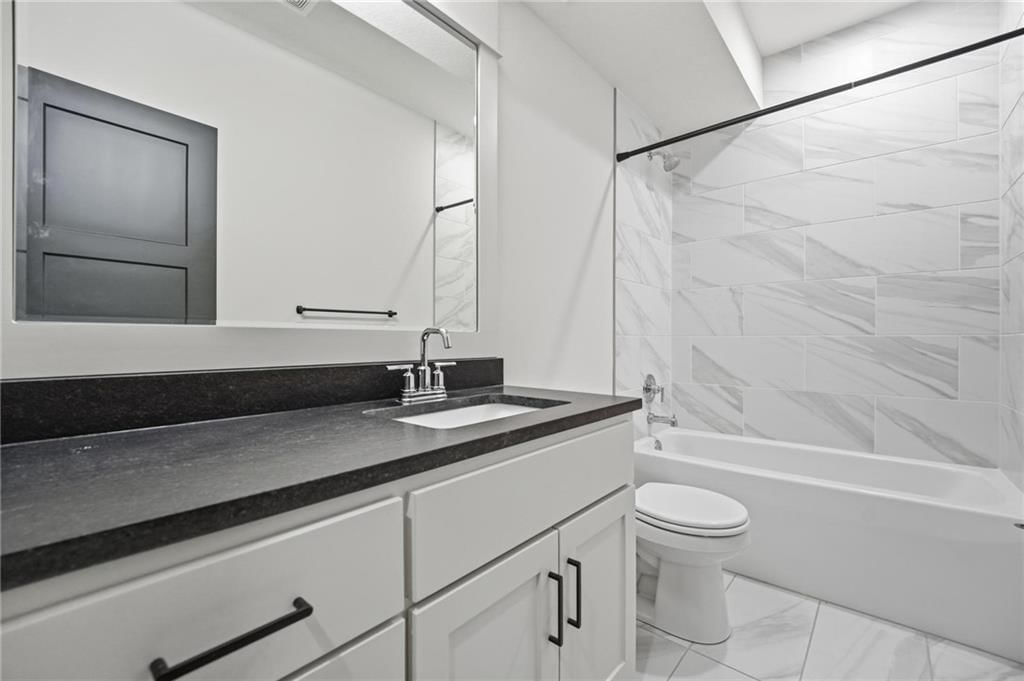 Photo 56 of 60 - 1604 SW 27th Street, Lee's Summit, MO 64082