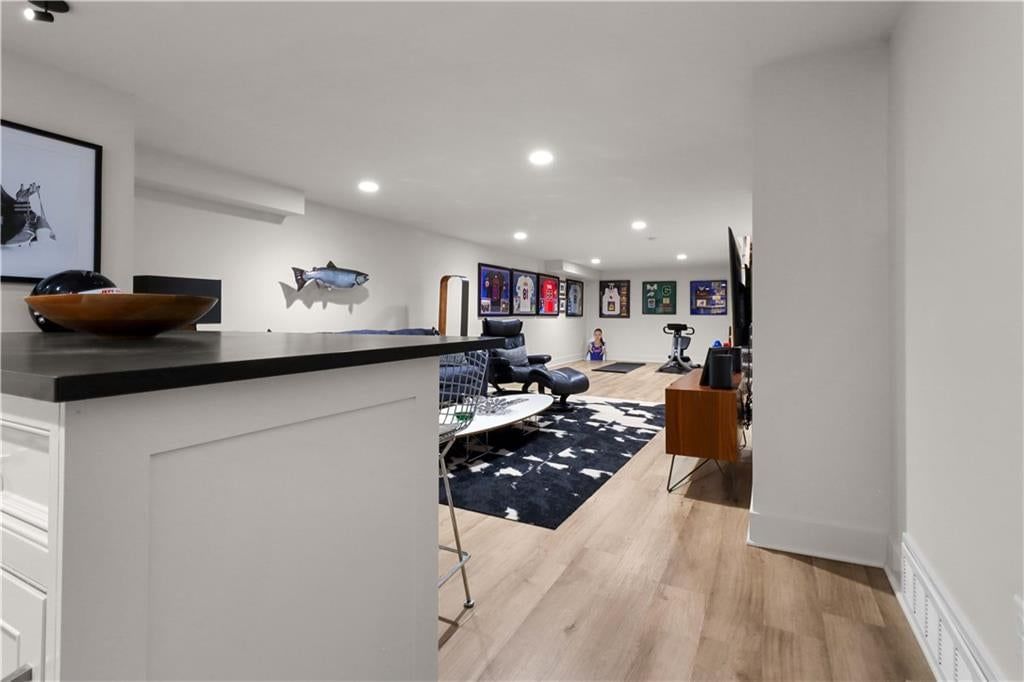9825 Overbrook Road — photo 42