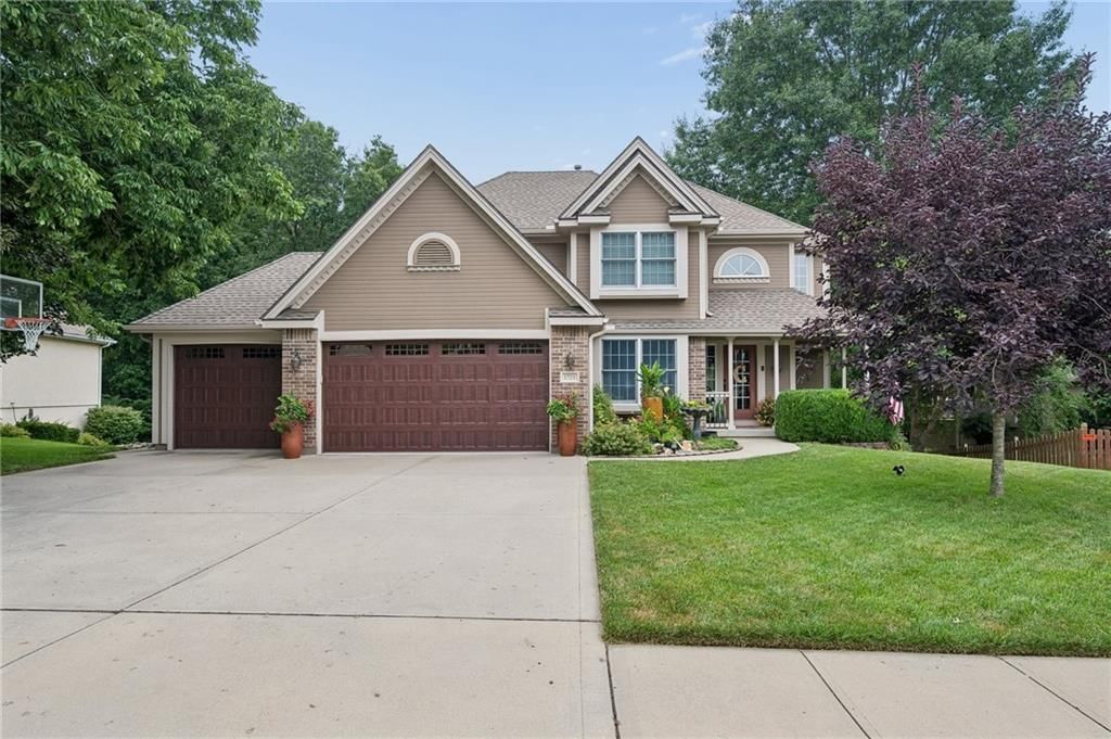 1721 Parkside Drive, Liberty, MO