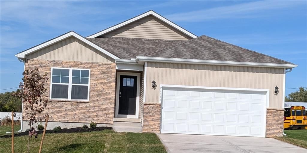 21070 W 217th Street, Spring Hill, KS