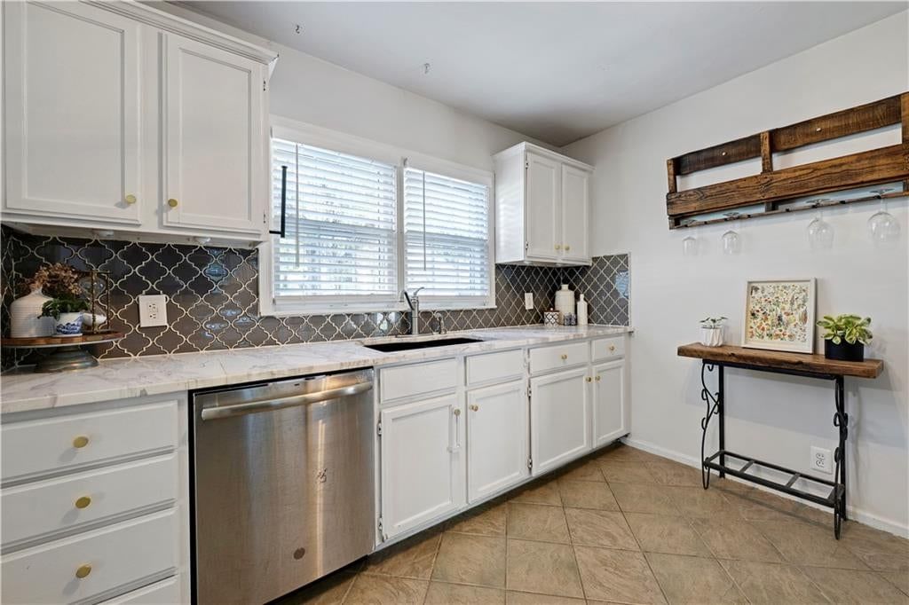 5319 Woodson Street — photo 12
