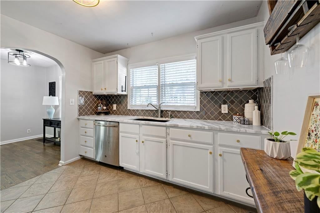 5319 Woodson Street — photo 14