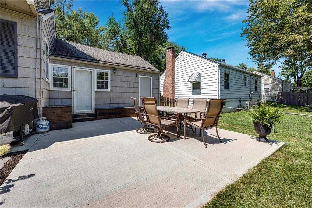 5319 Woodson Street — photo 29