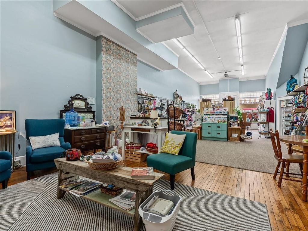 110-114 E Broadway Avenue — photo 13