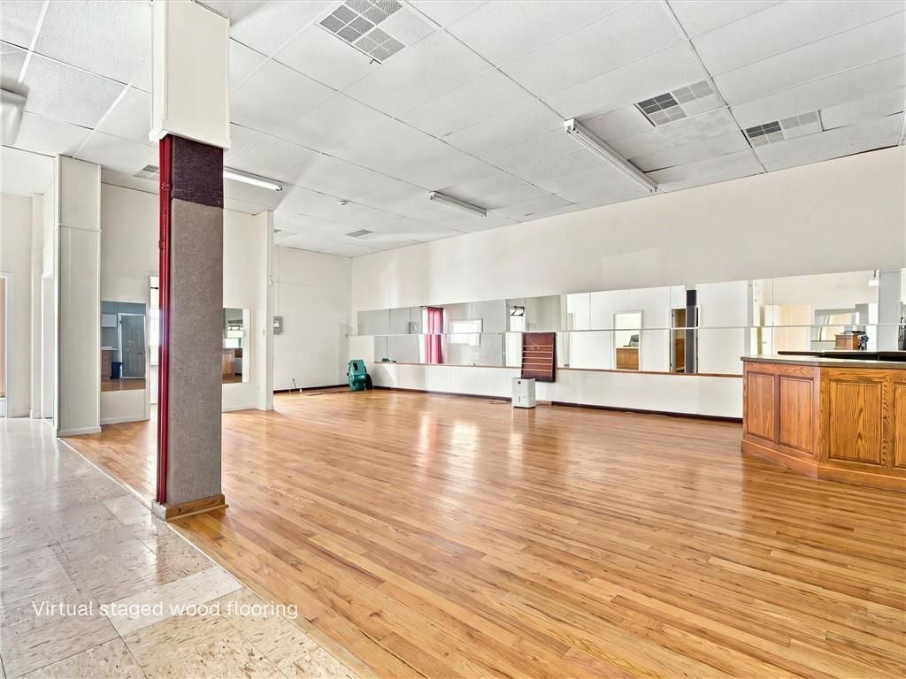 110-114 E Broadway Avenue — photo 47