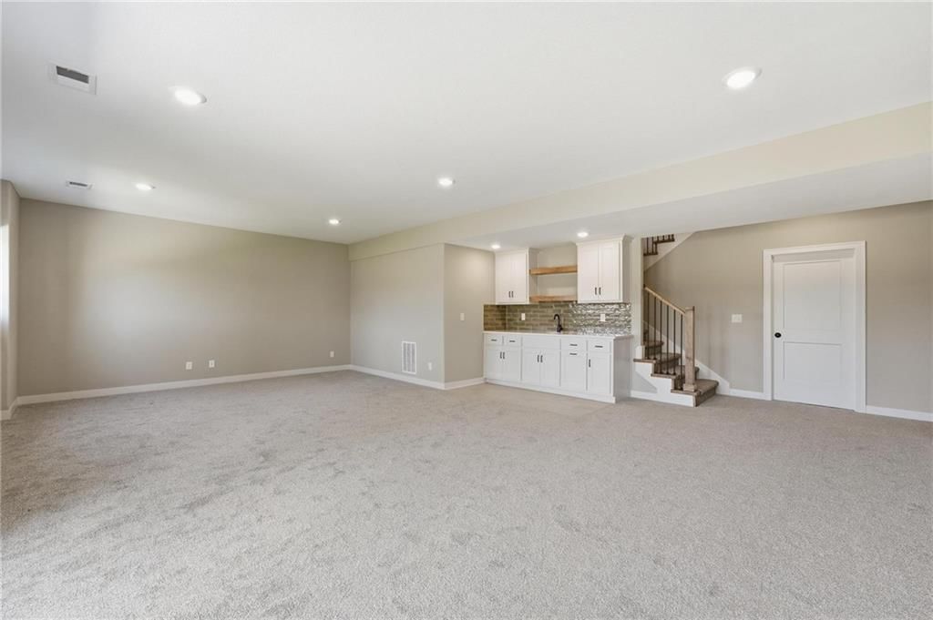 10511 N Liberty Street — photo 34