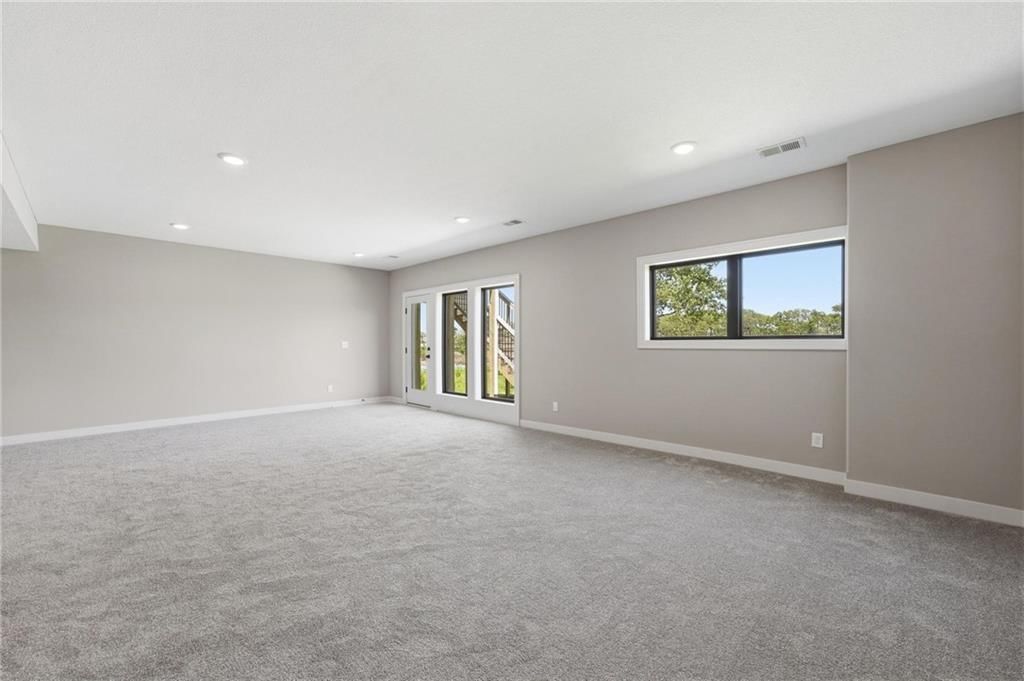 10511 N Liberty Street — photo 37