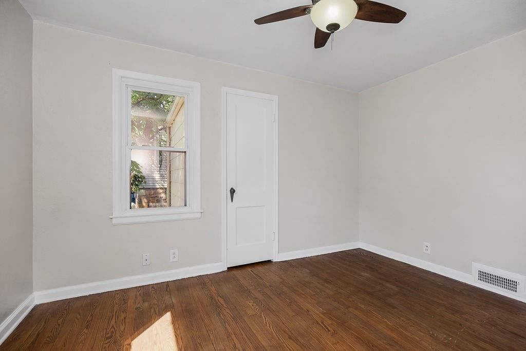 4452 N Chestnut Avenue — photo 20