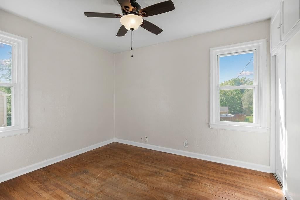 4452 N Chestnut Avenue — photo 25