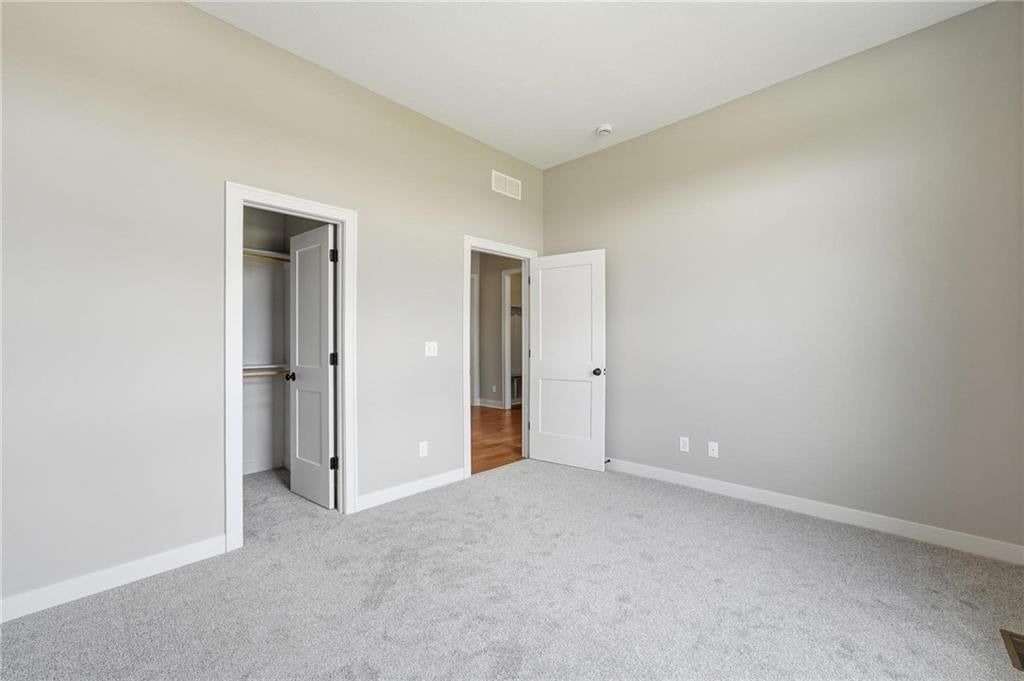 Photo 38 of 52 - 10419 N Liberty Street, Kansas City, MO 64155