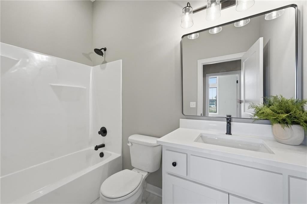 Photo 39 of 52 - 10419 N Liberty Street, Kansas City, MO 64155