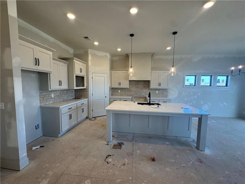 10419 N Liberty Street, Kansas City, MO: listing photo 2