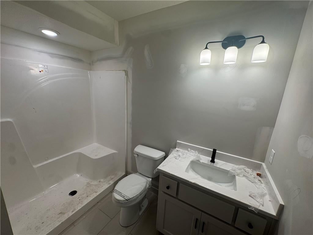 Photo 11 of 52 - 10419 N Liberty Street, Kansas City, MO 64155