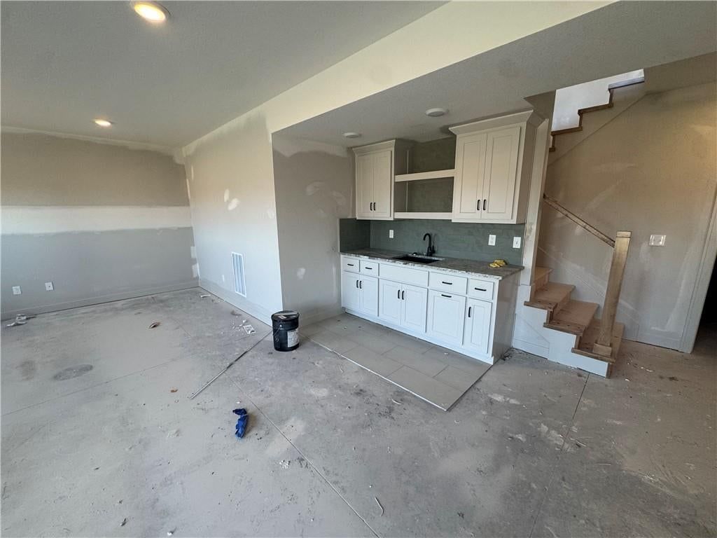 Photo 9 of 52 - 10419 N Liberty Street, Kansas City, MO 64155