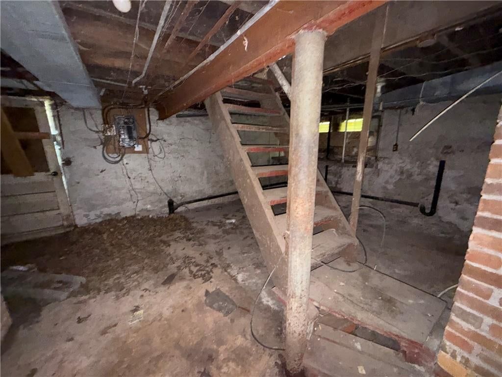 5437 Brooklyn Avenue — photo 11