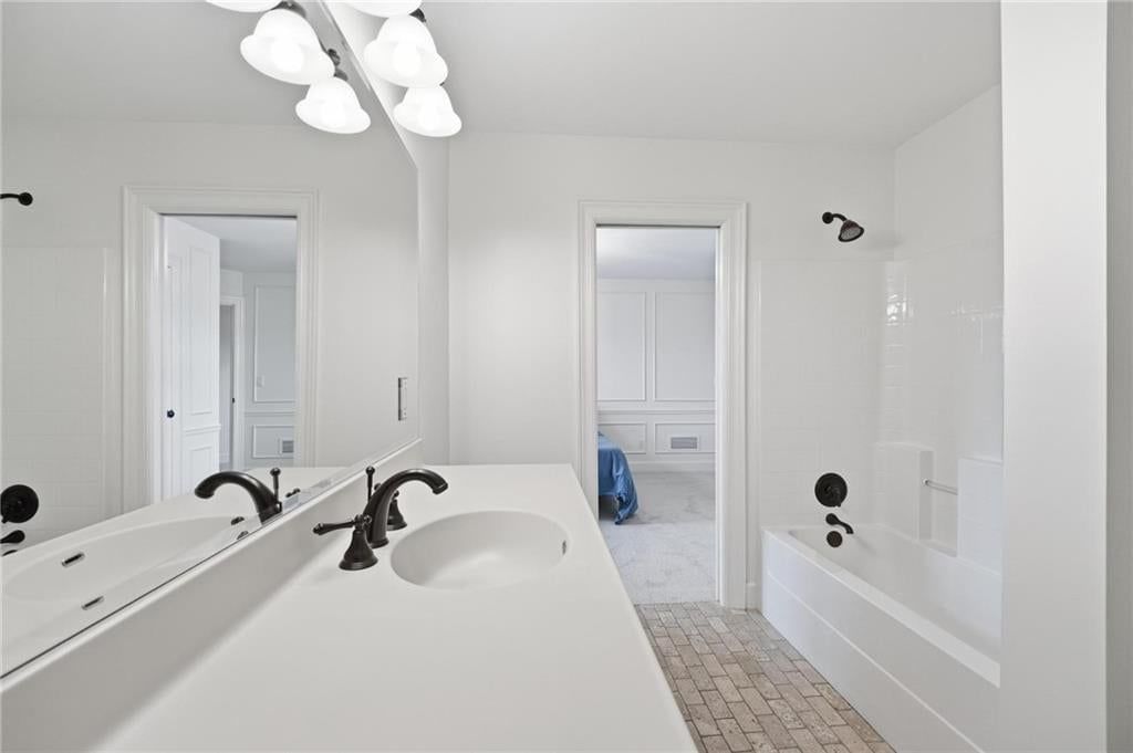 Photo 53 of 89 - 16199 Overbrook Lane, Stilwell, KS 66085