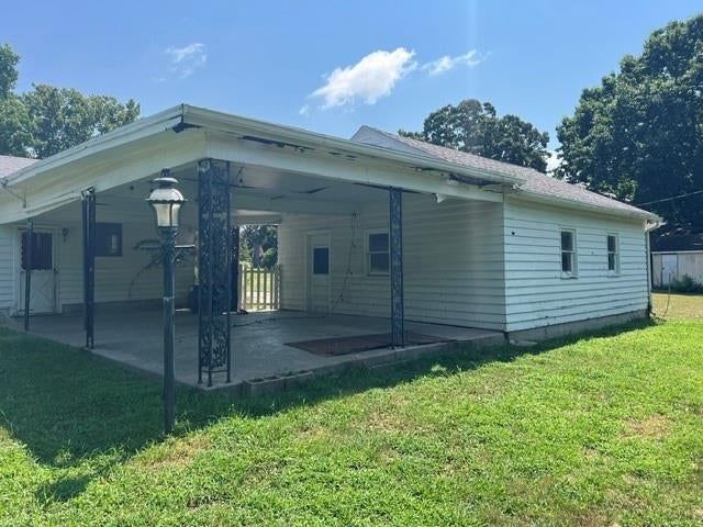 710 Bridge Street — photo 11