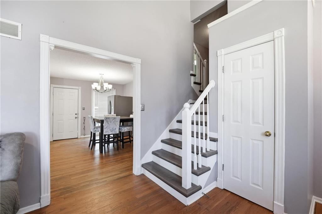 Photo 10 of 46 - 11307 N Jefferson Street, Kansas City, MO 64155