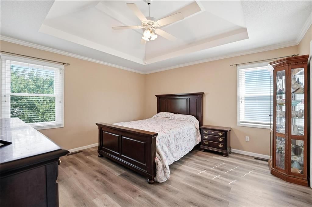 Photo 27 of 46 - 11307 N Jefferson Street, Kansas City, MO 64155