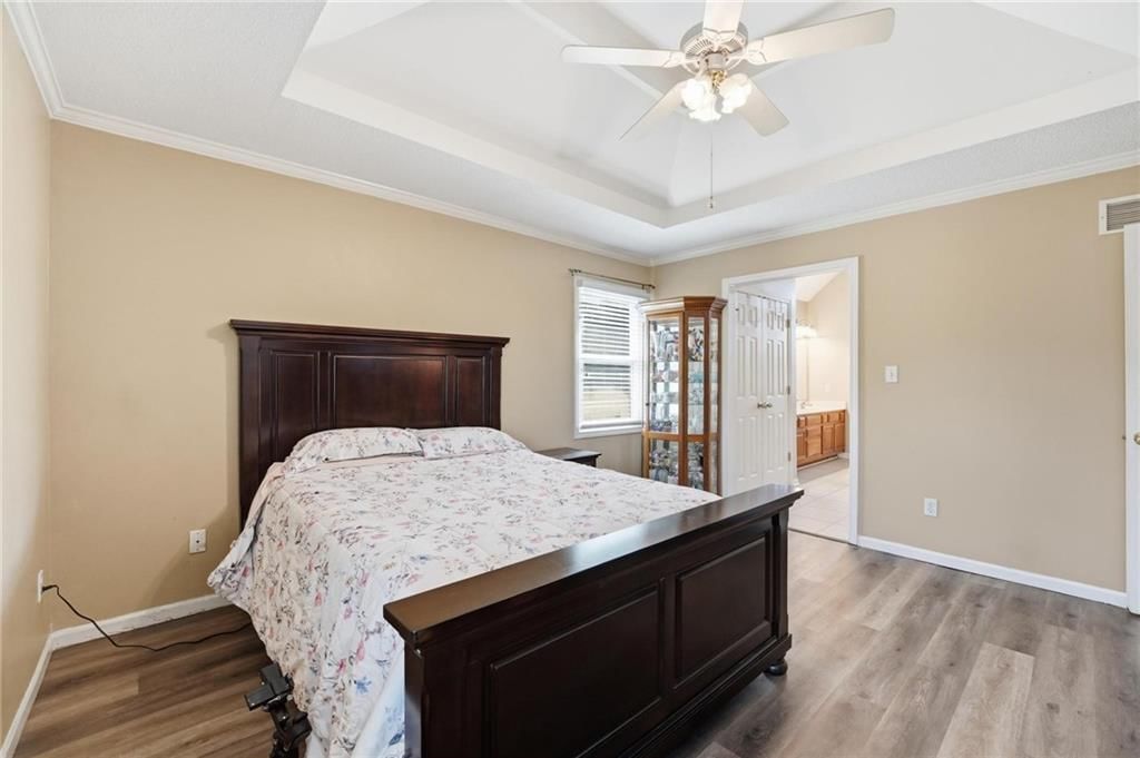 Photo 28 of 46 - 11307 N Jefferson Street, Kansas City, MO 64155