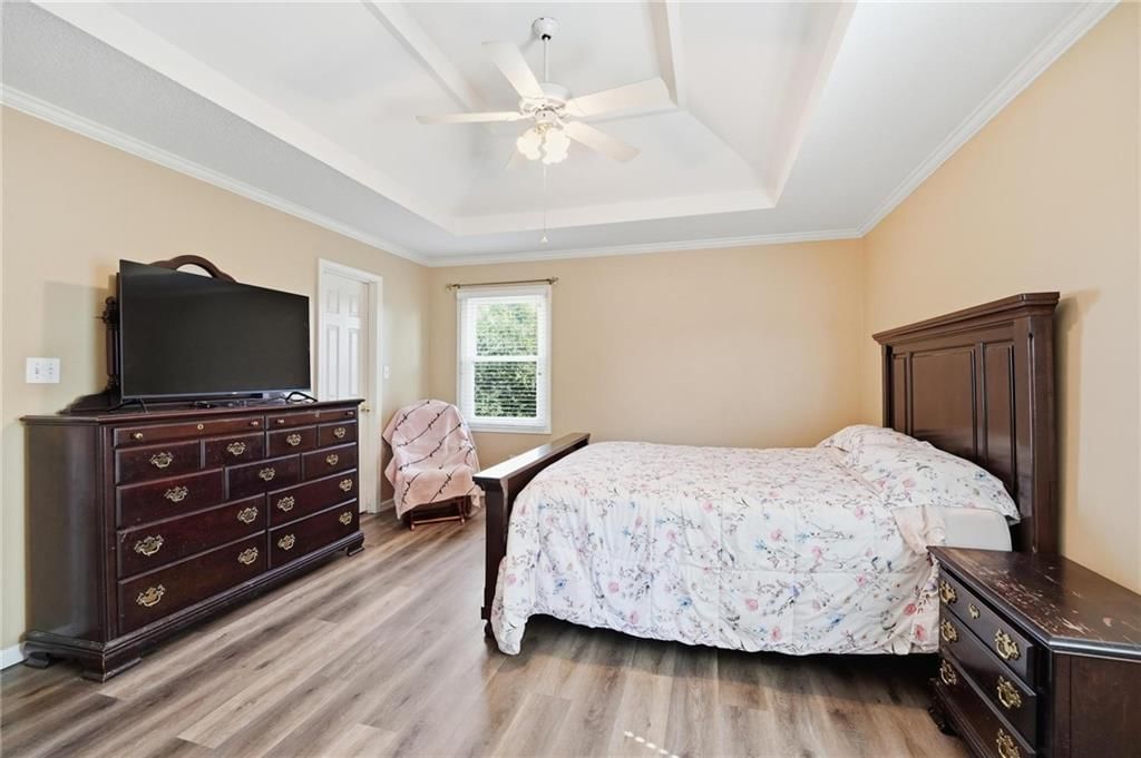 Photo 29 of 46 - 11307 N Jefferson Street, Kansas City, MO 64155