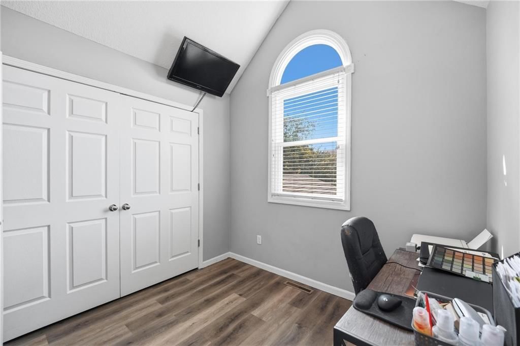 Photo 37 of 46 - 11307 N Jefferson Street, Kansas City, MO 64155