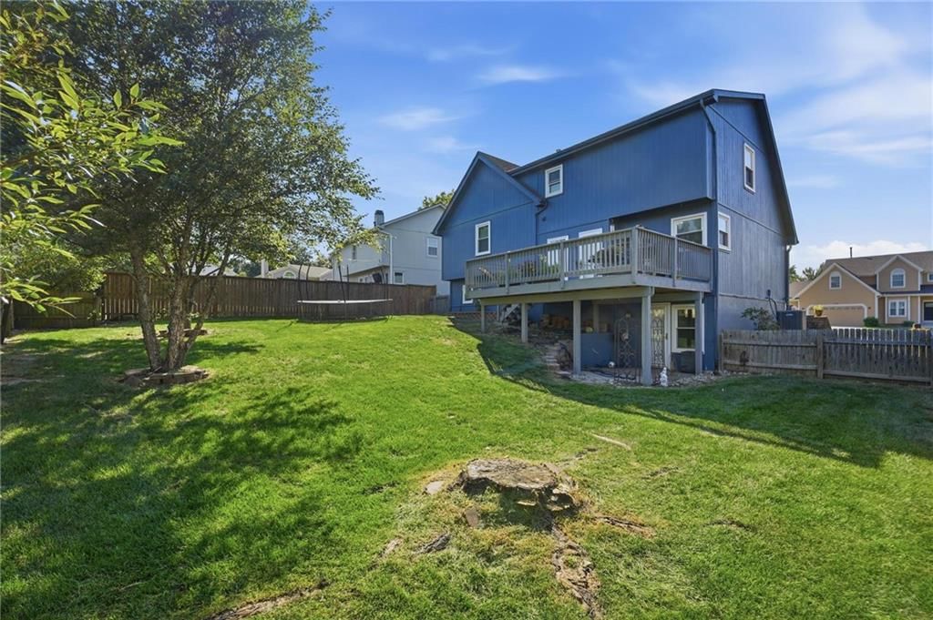 Photo 38 of 46 - 11307 N Jefferson Street, Kansas City, MO 64155
