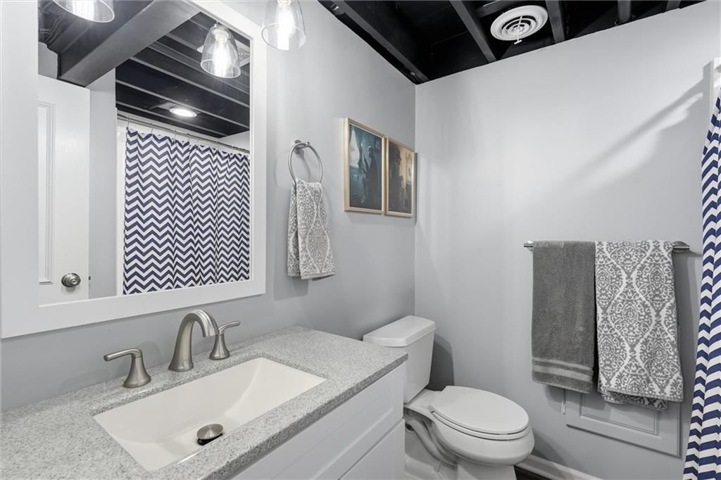7228 Woodward Street — photo 31