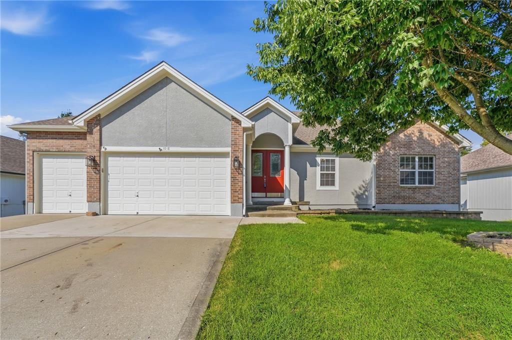 1018 N Old Mill Road, Independence, MO
