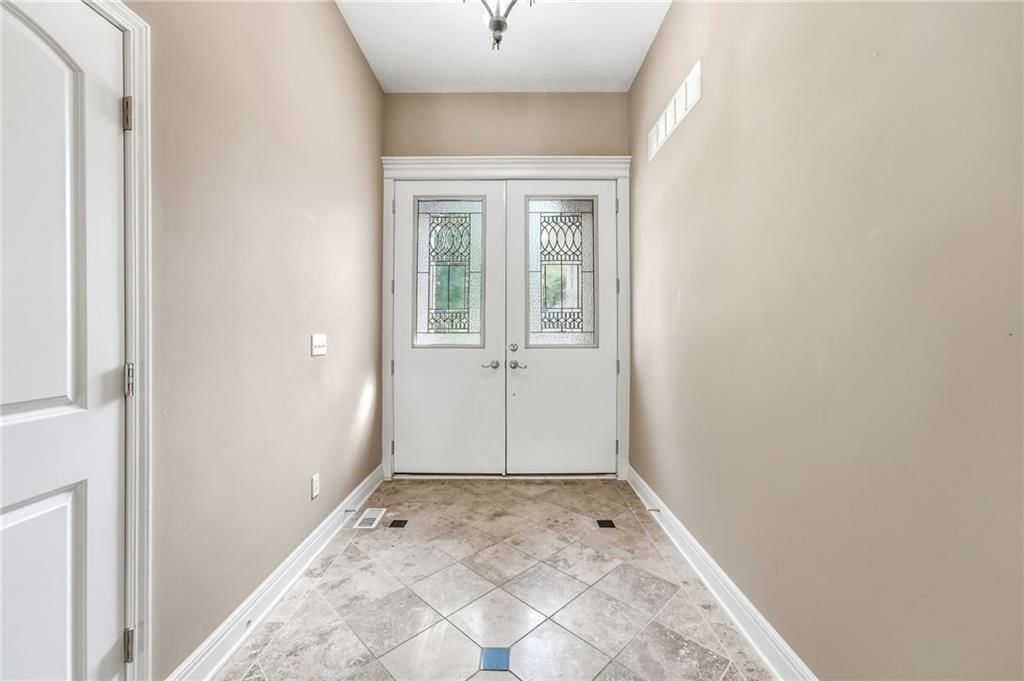 1018 N Old Mill Road — photo 4