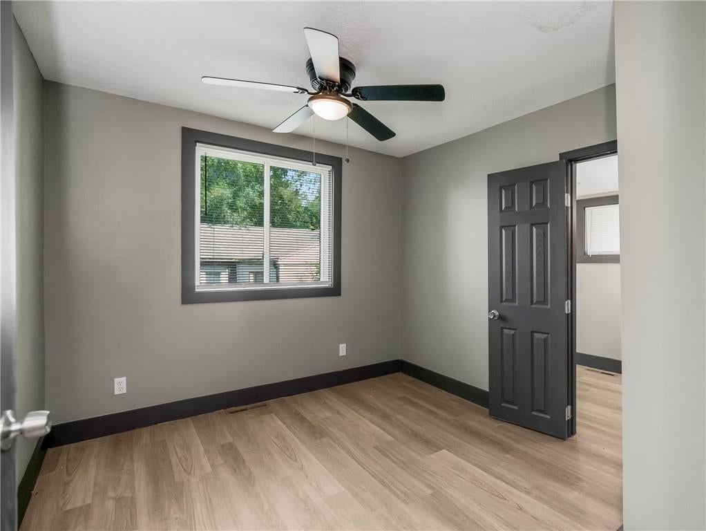 8605 Wayne Avenue — photo 9
